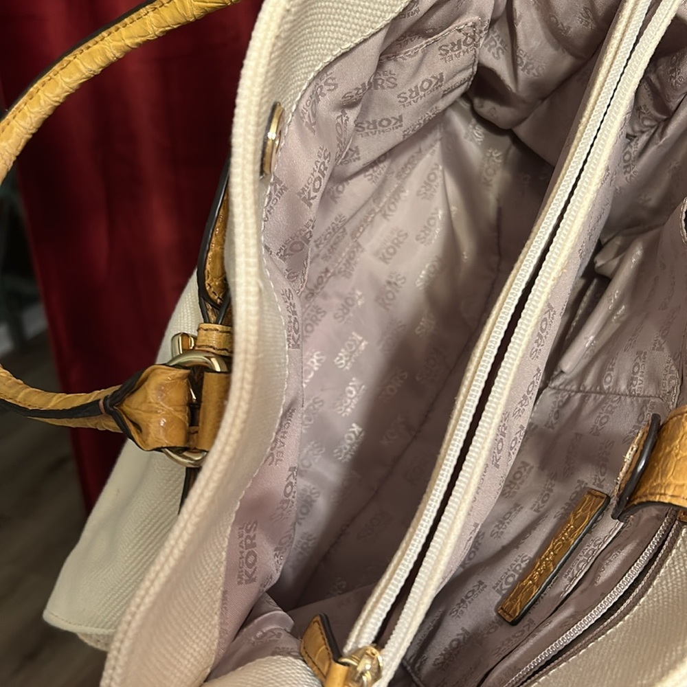 Michael Kors Cream and Tan Satchel *READ DESCRIPTION* - Picture 7 of 9